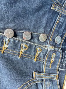 Trendy Ripped Denim Jeans