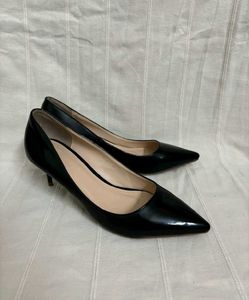 🆕Classic Black Patent Leather Heels