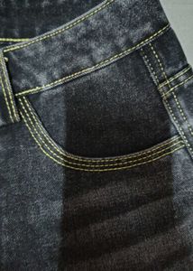 Dark Wash Wide Leg Jeans *NEVER WORN*