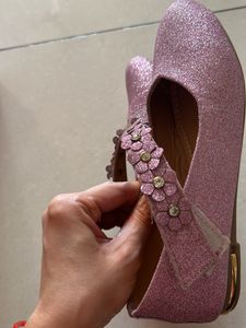 Girls Foot Wear