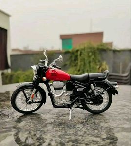 Royal Enfield Classic 350 Scale Model Toy Bike