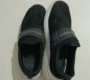 Comfortable Black Slip-On Sneakers