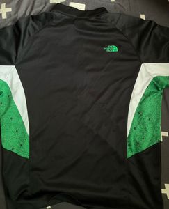 The North Face 1/4 Zip Pullover