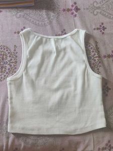 white  ribbed crop top🤍