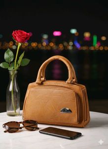 Branded SAMSONITE Cute Leather Handbag