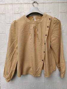New with tag Stylish Textured Button-Up Top