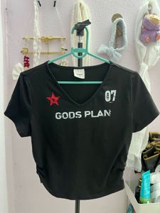 Black Graphic V-Neck Tee(S)