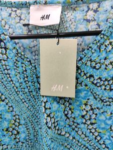 H&amp;M Blue Floral Print Lace Trim Top - XS/S