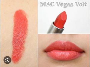 MAC Lipstick - vegas volt