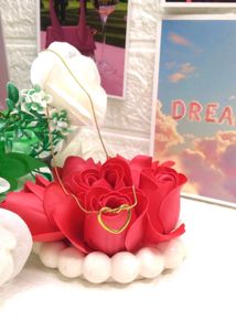Viral Heart pendent