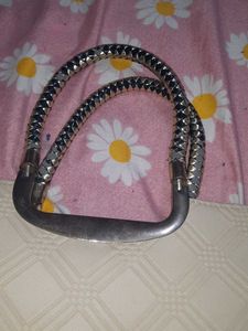 Chic Off-White Textured Handbag