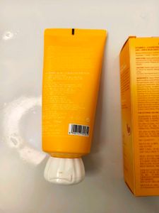 Sunscreen &amp; Facewash