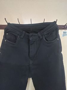 Black Skinny Jeans