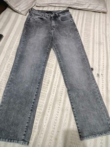 Trendy Acid Wash grey jeans