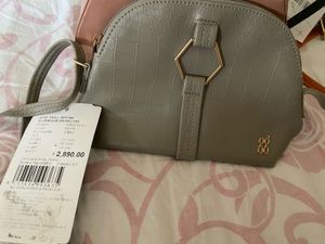 stylish grey baggit bag