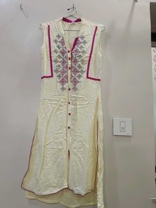 Karigari Ethnic yellow 3 Piece Kurta Set