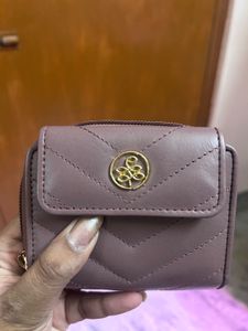 Elegant Mauve Quilted Wallet