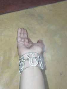 Exquisite Rhinestone Cuff Bracelet