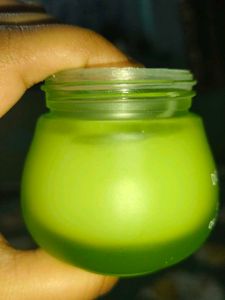 dot and key cica calming oil free moisturizer.