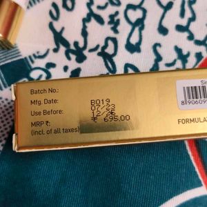 MyGlamm Perfect Curves Matte Lip Crayon-Siren (Red