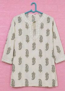 Cream Paisley Print Kurta