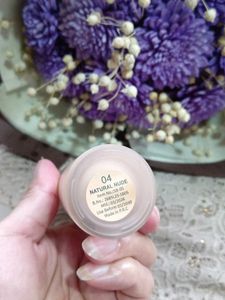 Maybelline foundation &amp; Makeup Bundle