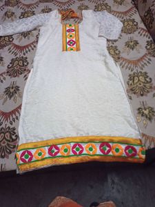 beautiful off-white kurti