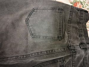 Urbanic charcoal Wide-Leg Ankle-Cut Jeans