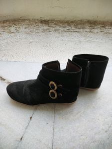 Black Boots