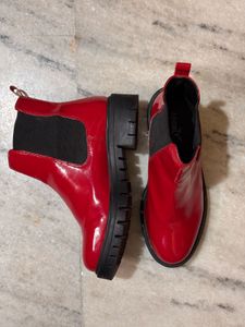 red patent chelsea boots ❤️‍🔥