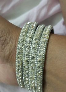 Sparkling Bangle Set