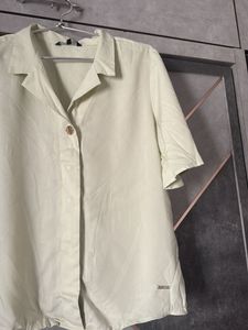 Elegant Cream Short-Sleeve Button-Up Blouse