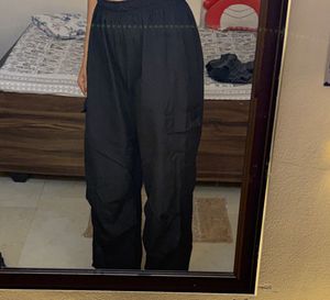 parachute pants/ trousers