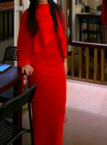 Elegant Red Bodycon with Scarf