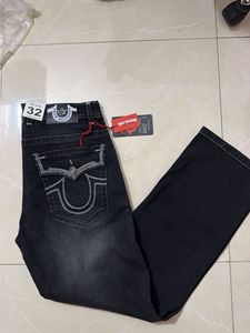 True Religion Men's Black Jeans 32-34 size