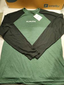 ALMUDA Long Sleeve Raglan Tee