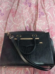 Chic Black Crocodile Textured Handbag