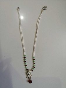 Elegant Pearl &amp; Crystal Pendant Necklace