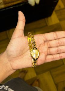 Vintage Vibe Sonata Gold Watch for Women