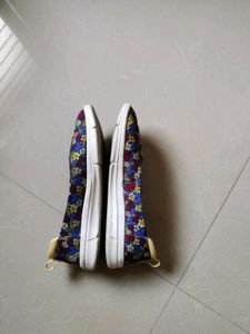 Chic Floral Ballet Flats