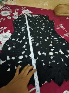 Chic Black Floral Lace Sleeveless Dress
