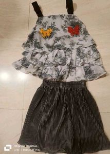 Floral Kurta with Decorative Butterfly
