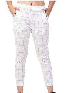 Checkered White Pants+ Gift 🎁