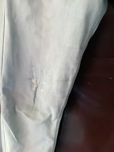 Light Wash Distressed skinny Jeans