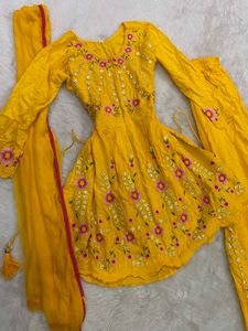 Vibrant Yellow Embroidered 3-Piece Anarkali / Shar
