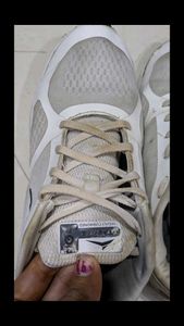 JQR Sports Shoes lightly scratch u can see