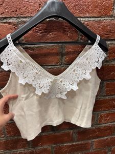 Cropped Tank Top with Lace Trim