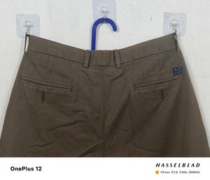 Nice Pair Of SCULLERS Cotton (Lines) Chinos - 34 W