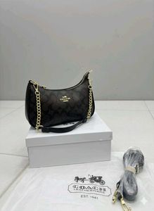 COACH IMPORTED PREMIUM SLING BAG WD BOX