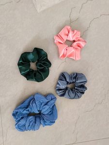Pack Of 4 Scrunchies